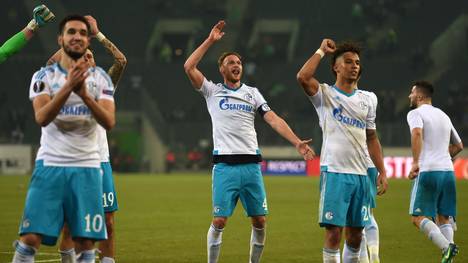 Schalkes Profis feiern das Weiterkommen in der UEFA Europa League