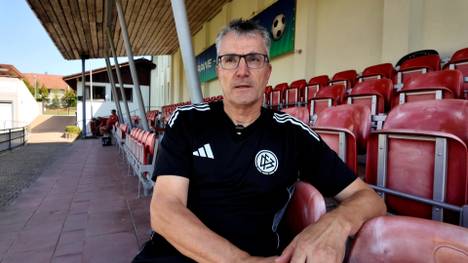Die WM hat neue Trends im Regelwerk vorgegeben, die auch in der Bundesliga Anwendung finden werden. Schiri-Boss Knut Kircher warnt dennoch vor diesen Änderungen.