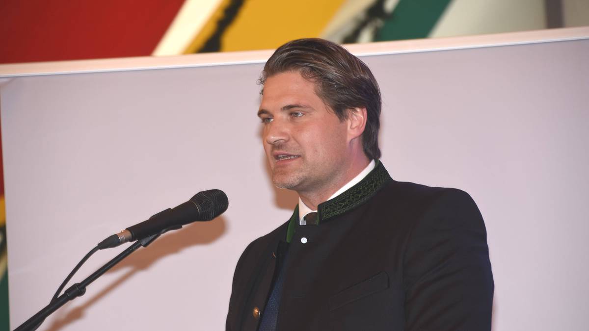 Dr. Thomas Geppert vertritt als Landesgeschäftsführer der DEHOGA Bayern die Interessen von Hotels und Gaststätten im Freistaat