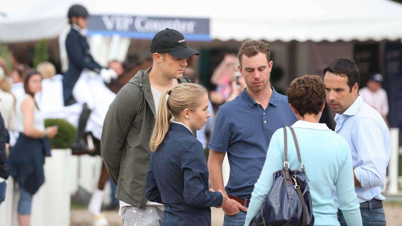 Reiten: Neuers Frau wird Letzte