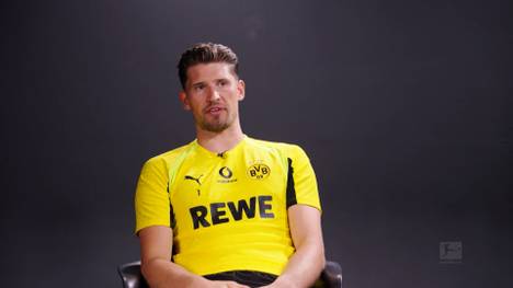Mit 40 Jahren hütet Manuel Neuer immer noch das Tor des FC Bayern. Von BVB-Rivalen Gregor Kobel gibt es einiges an Anerkennung.