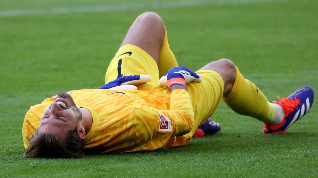 Kevin Trapp verletzte sich bei einem Abschlag im Oberschenkel und musste ausgewechselt werden