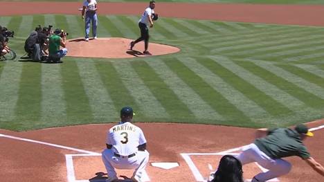 Normalerweise ist Stephen Curry einer der treffsichersten Spieler in der NBA. Doch beim Baseball sieht das ganze ein kleines Bisschen anders aus.