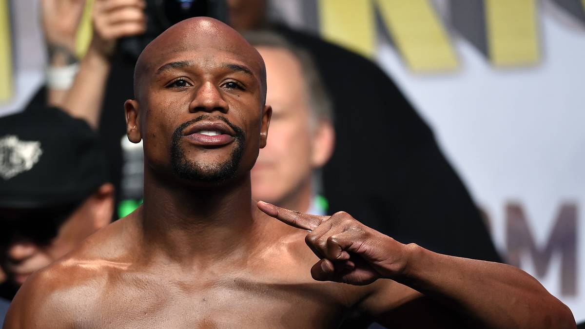 PLATZ 7 - FLOYD MAYWEATER JR. (765 Millionen Dollar): 2014/2015 war der ehemalige WBC-Weltmeister im Superfeder-, Leicht-, Halbwelter-, Welter- und Halbmittelgewicht der bestbezahlte Sportler. Allein durch den Mega-Kampf gegen Pacquiao verdiente Mayweather 240 Millionen Dollar