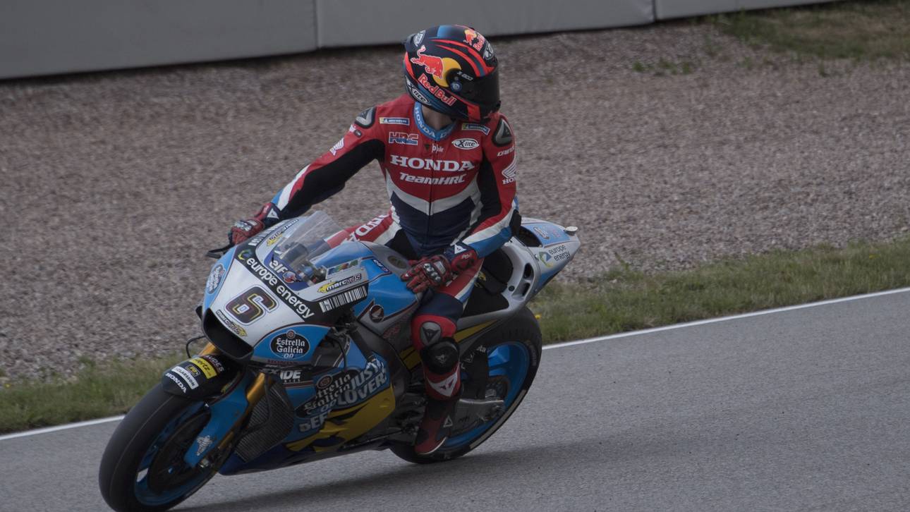 Bradl in der vorletzten Startreihe