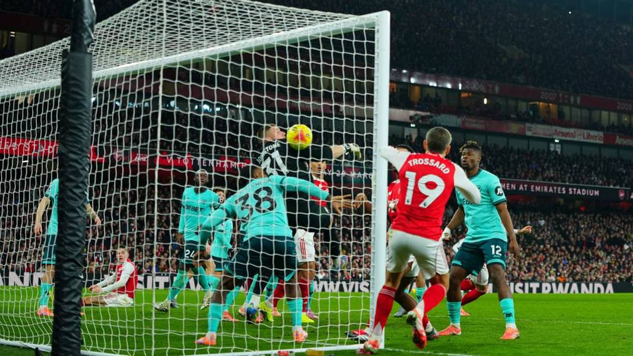 Slapstick-Eigentore retten Arsenal