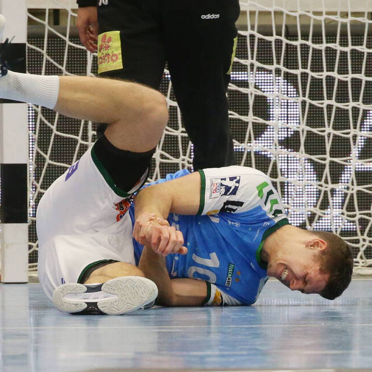 Handball-Nationalspieler Sebastian Heymann fällt mit einem Kreuzbandriss monatelang aus.