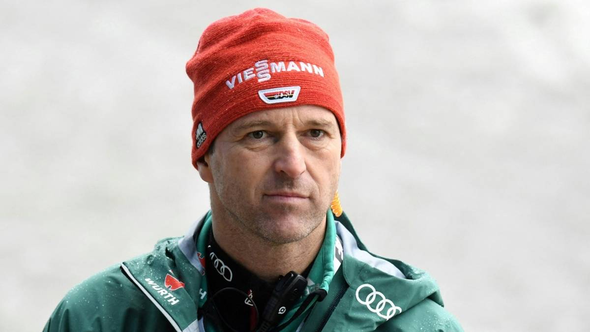 Werner Schuster lobt das deutsche Skisprung-Team