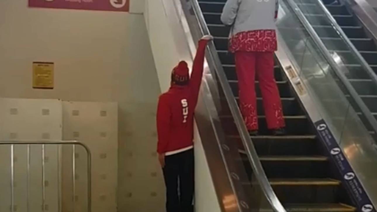 Rolltreppen-Workout wird Netz-Hit