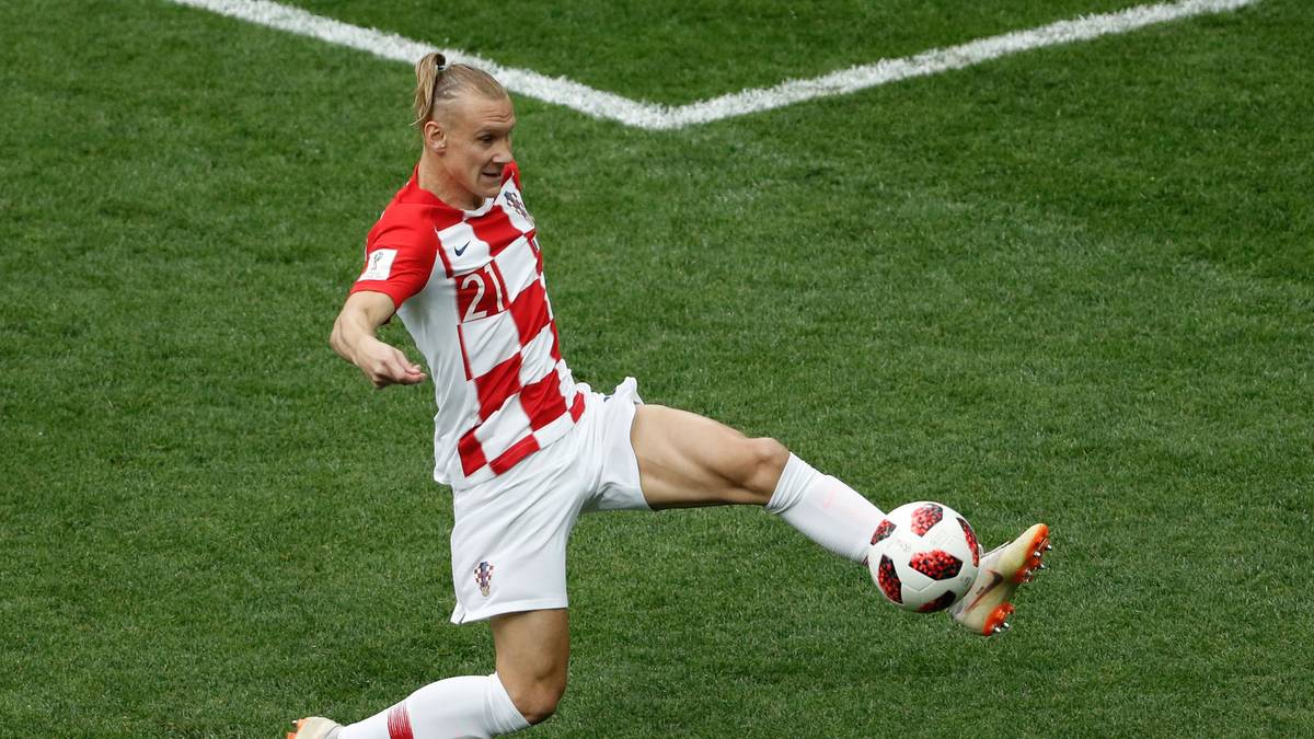 DOMAGOJ VIDA: Der Innenverteidiger war Kroatiens gefährlichster Mann bei Standards, bereitete den Ausgleich durch Perisic vor. Die eine oder andere gute Grätsche in letzter Sekunde. Im Spielaufbau wie Nebenmann Lovren kaum gefordert. SPORT1-Note: 3