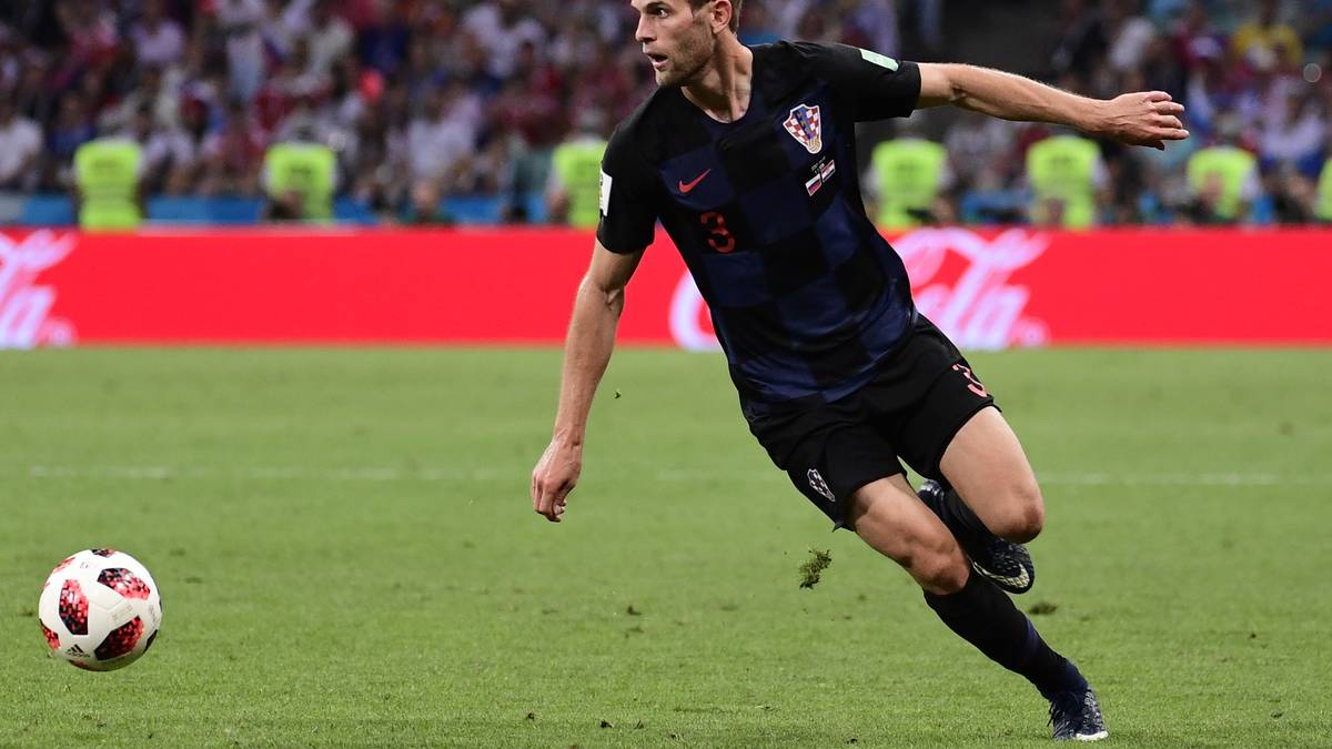 Strinic, der nach der WM ablösefrei zum AC Mailand wechselt, spielt seinen Part auf der linken Abwehrseite solide, ohne groß zu glänzen. Defensiv ab und an mit einem Wackler. Punkt für England: 5:2 