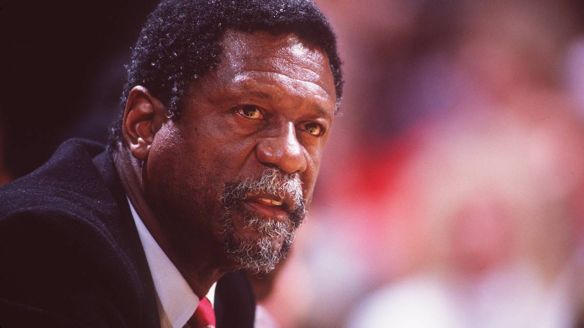 PLATZ 5 - BILL RUSSELL: Apropos historische Statistiken. Russell wurde als Teil der legendären Boston Celtics elf Mal Meister. In Zahlen: 11! Nach Chamberlain hat sich Center Russell auch die zweitmeisten Rebounds geschnappt