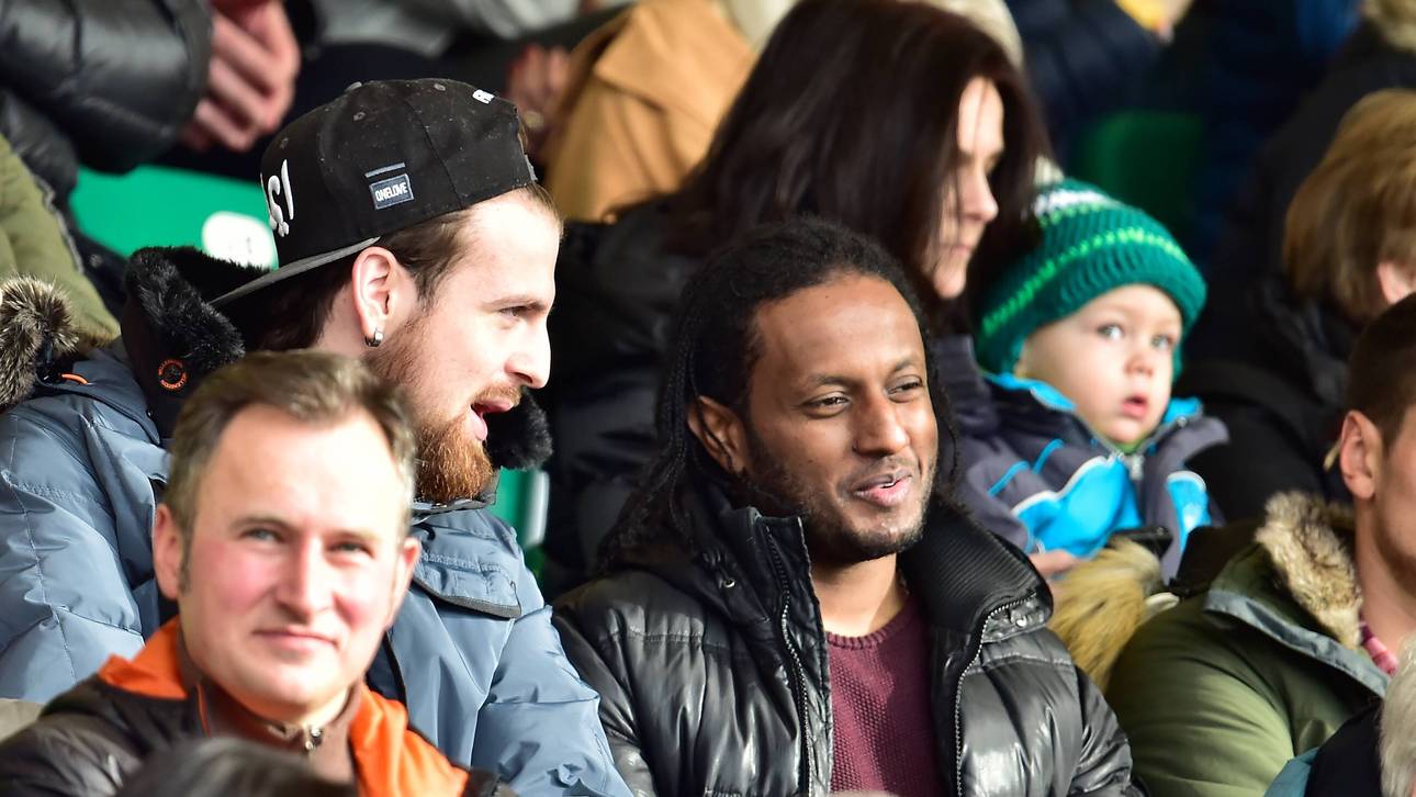 Noch kann Ilir Azemi die Spieler der Profis nur von der Tribüne aus verfolgen