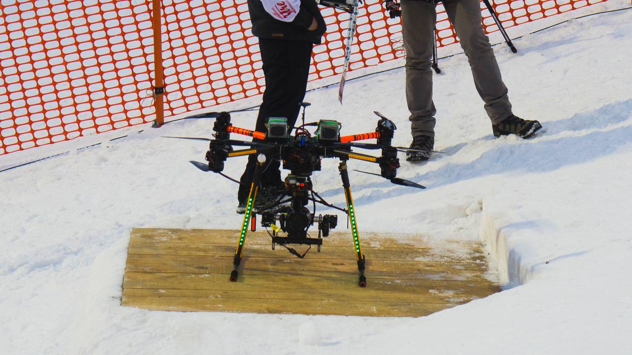 SKI-ALPINE-WORLD-MEN-SLALOM-DRONE