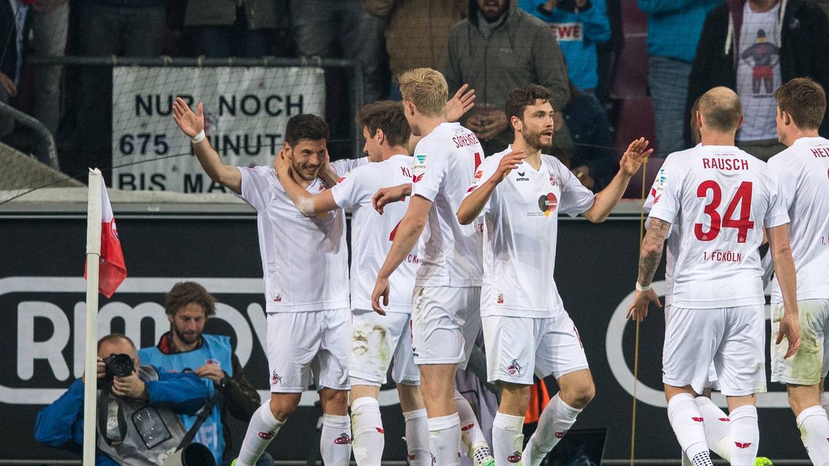 Aus Sicht der Kölner bessert sich das Bild nach dem Seitenwechsel: Milos Jojic packt von der Strafraumgrenze einen Hammer aus und überwindet Eintracht-Keeper Lukas Hradecky 