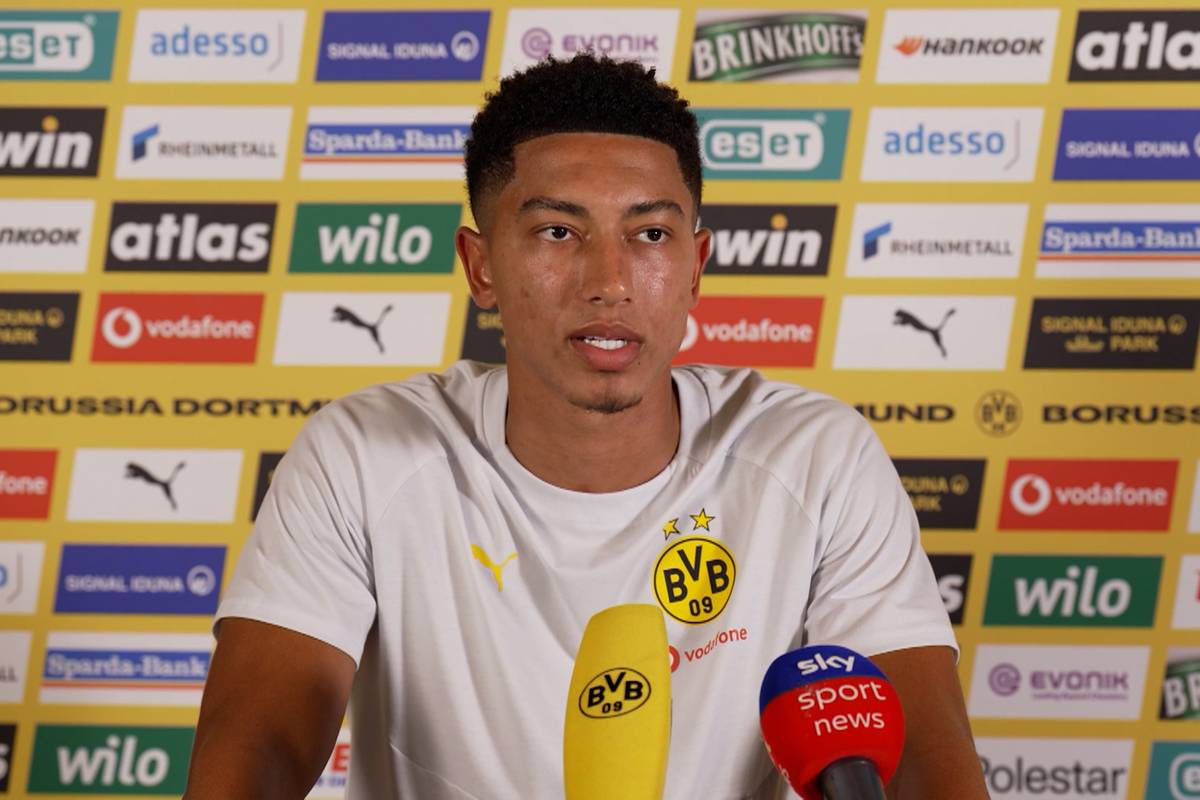 Jobe Bellingham wechselte im Sommer wie einst sein Bruder Jude zu Borussia Dortmund. Im Interview räumt er mit einem Gerücht auf und spricht über das Gespräch mit seinem Bruder.