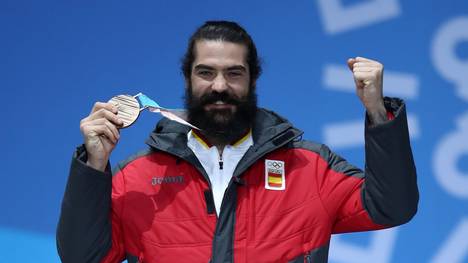 Regino Hernandez gewinnt im Snowboardcorss die Bronzemedaille