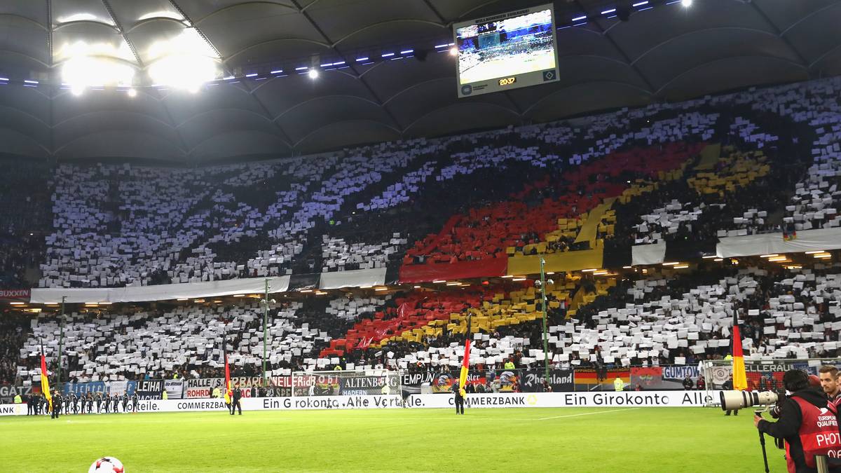 Der Fanklub Nationalmannschaft präsentiert eine tolle Choreographie
