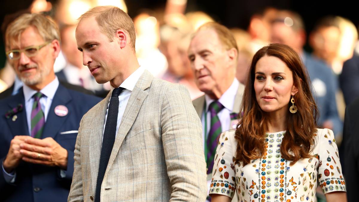 Beim Wimbledonfinale wird es traditionell sogar königlich: In diesem Jahr nahmen Englands Thronfolger William und seine Ehefrau Kate ganz vorne in der Royal Box Platz