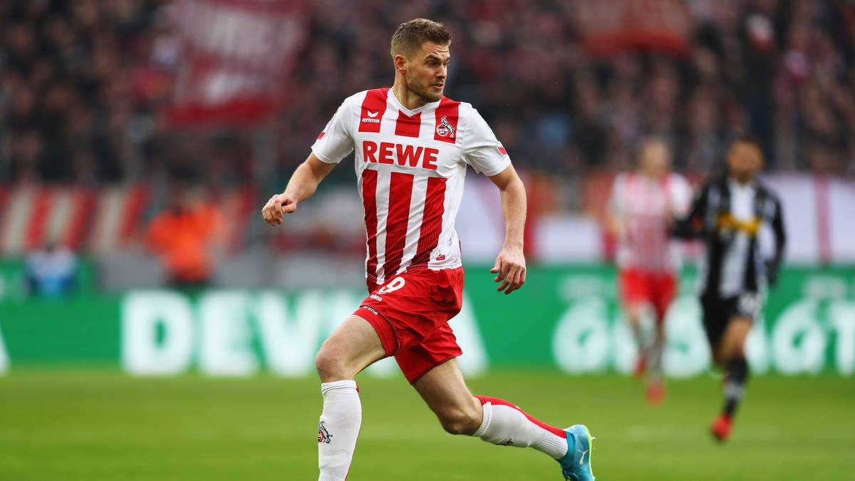 GEWINNER - 1. FC KÖLN: Als die Verpflichtung von Simon Terodde bekanntgegeben wurde, hatten viele Experten nur ein Lächeln für die Kölner übrig. Doch Terodde hat seine Kritiker mit Toren Lügen gestraft und ist ein Hoffnungsträger im Kampf gegen den Abstieg. Mit Vincent Koziello kam dazu ein zentraler Mittelfeldmann aus Nizza