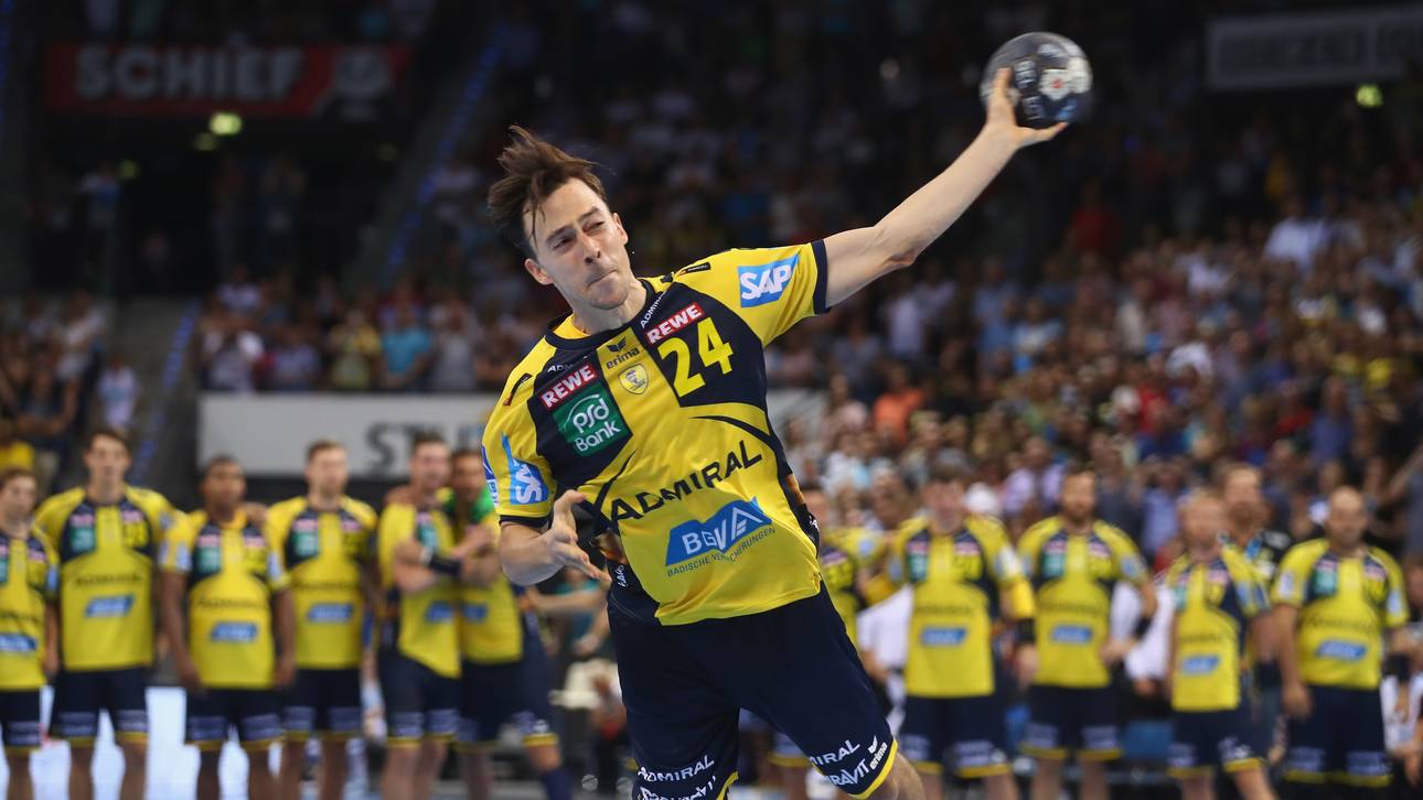 Rhein-Neckar Loewen v THW Kiel  - Pixum Super Cup 2017