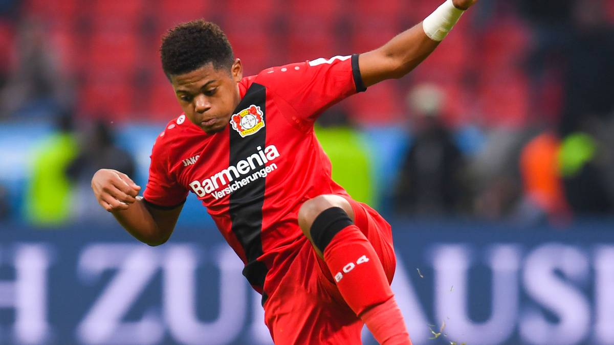 LEON BAILEY (ab 46.): Zunächst überraschend auf der Bank, musste der Flügelflitzer zunächst als Linksverteidiger aushelfen. Wechselte später in die Offensive und setzte mit einem Traumtor noch ein Ausrufezeichen, allerdings zu spät für die Wende - SPORT1-Note: 3