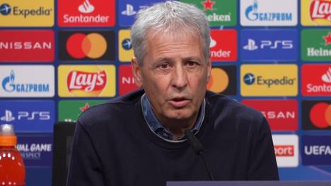 Dortmunds Shootingstar Jadon Sancho lässt aktuell noch seine Top-Form aus der letzten Saison vermissen. BVB-Coach Lucien Favre nimmt Stellung.