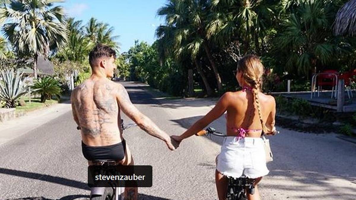 Hand in Hand entspannen Steven Zuber, der nach dem Abstieg des VfB Stutgart nach aktuellem Stand zur TSG Hoffenheim zurückkehren wird, und seine Frau Mirjana auf Bora Bora 