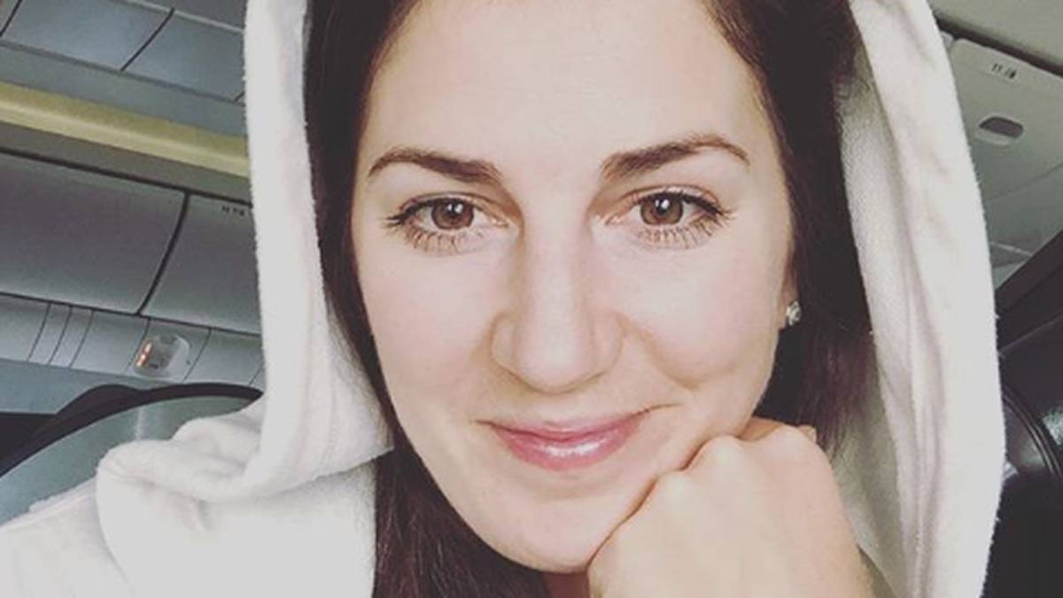 Neben Deutsch und Englisch spricht die Deutsche, die aktuell in Florida lebt, auch Tschechisch. Ein großes Hobby der 33-Jährigen ist das Malen, ihr Vorbild ist niemand geringeres als Pablo Picasso