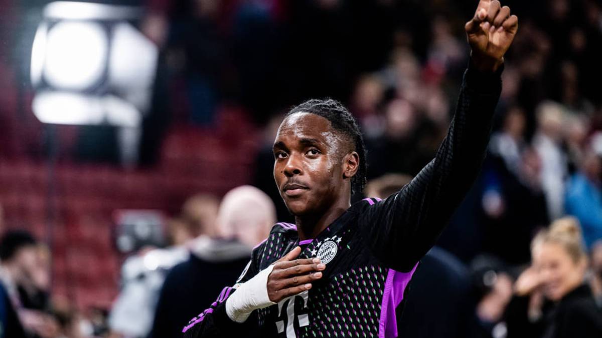 Mathys Tel (zu Tottenham Hotspur – 35 Mio. Euro Ablöse):
Er kam 2022 als Riesen-Talent aus Rennes, spielte sich mit Tempo und Technik schnell in die Herzen der Fans – aber selten in die Startelf. Die 35 Mio. Euro Ablöse aus England waren für den FC Bayern letztlich zu verlockend.