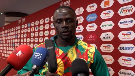 Nach dem verrückten Finalsieg im Afrika-Cup mit dem Senegal spricht Sadio Mané über die Reaktion seines Teams über die kontroversen Schiedsrichterentscheidungen und den Versuch, das Spiel zu boykottieren.