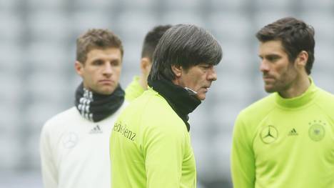 Bundestrainer Joachim Löw kann im Trainingslager auf die Bayern-Spieler setzen