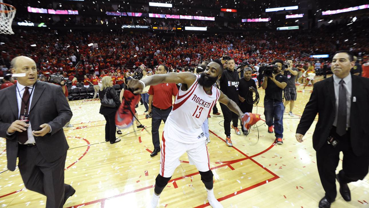 Houston setzt sich im Showdown durch