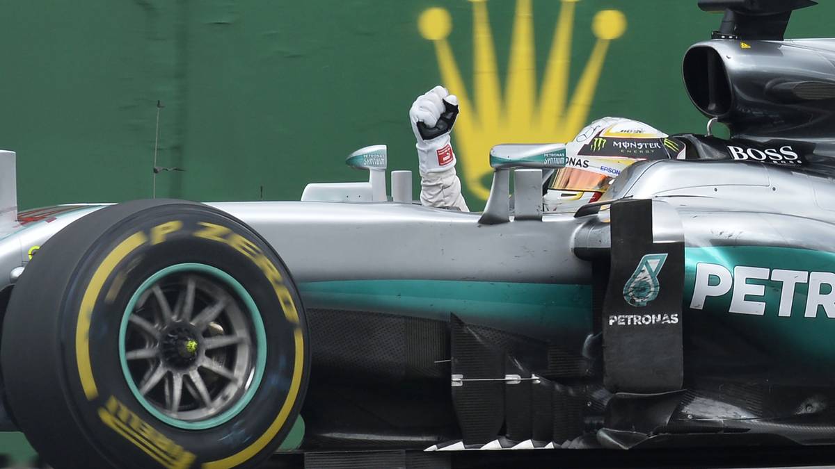 Er setzt seine Schläge punktgenau. Dieser mühelos herausgefahrene Erfolg vor der Sommerpause gibt dem Titelverteidiger das Extra-Plus an Selbstvertrauen für den Rest des Jahres. Rosberg wird noch häufiger die Rücklichter am Heck des Fahrzeuges seines Teamkollegen sehen und Hamilton wird erneut  seinen Titel verteidigen. Was sonst? Wer glaubt noch an was anderes? 