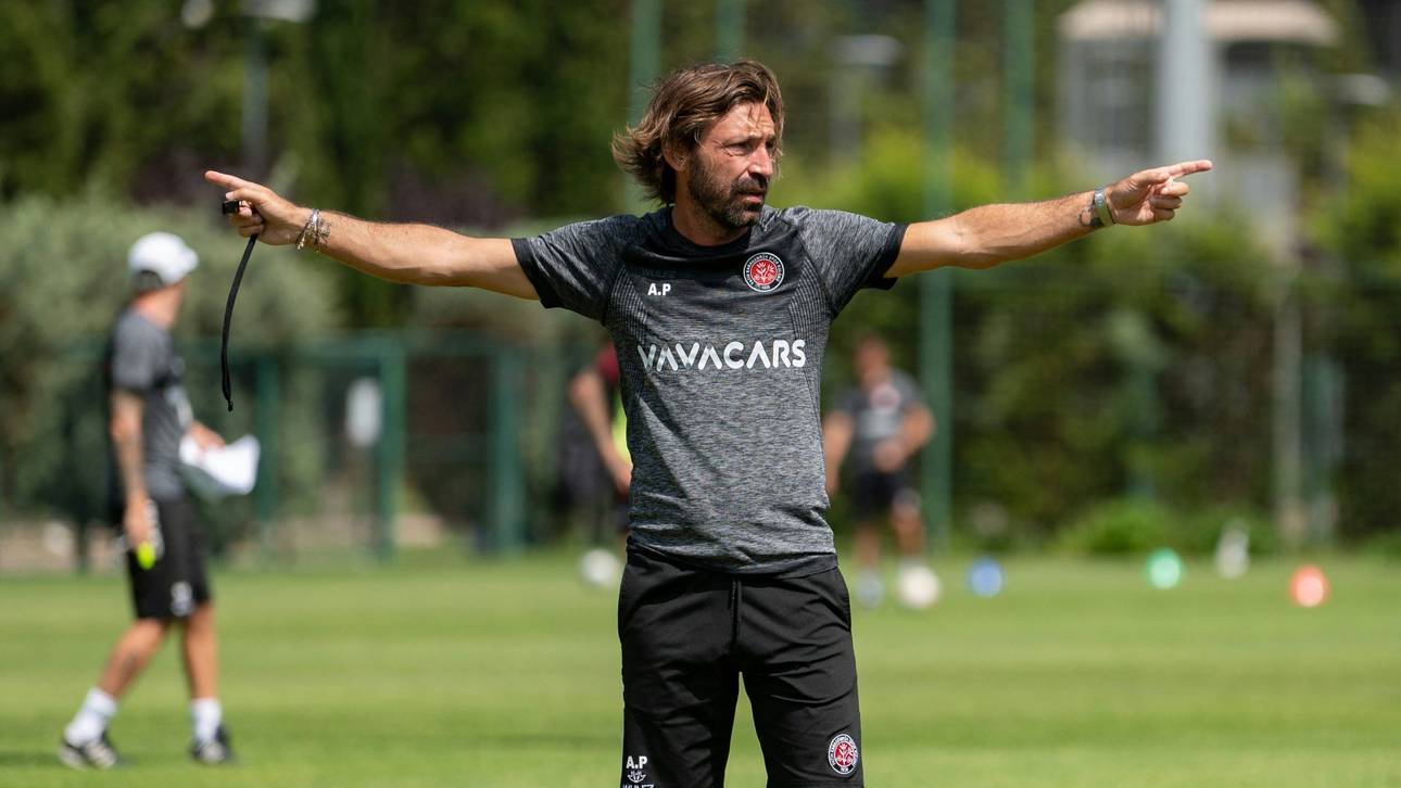 Zigaretten zur Halbzeit? Pirlo sagt ja