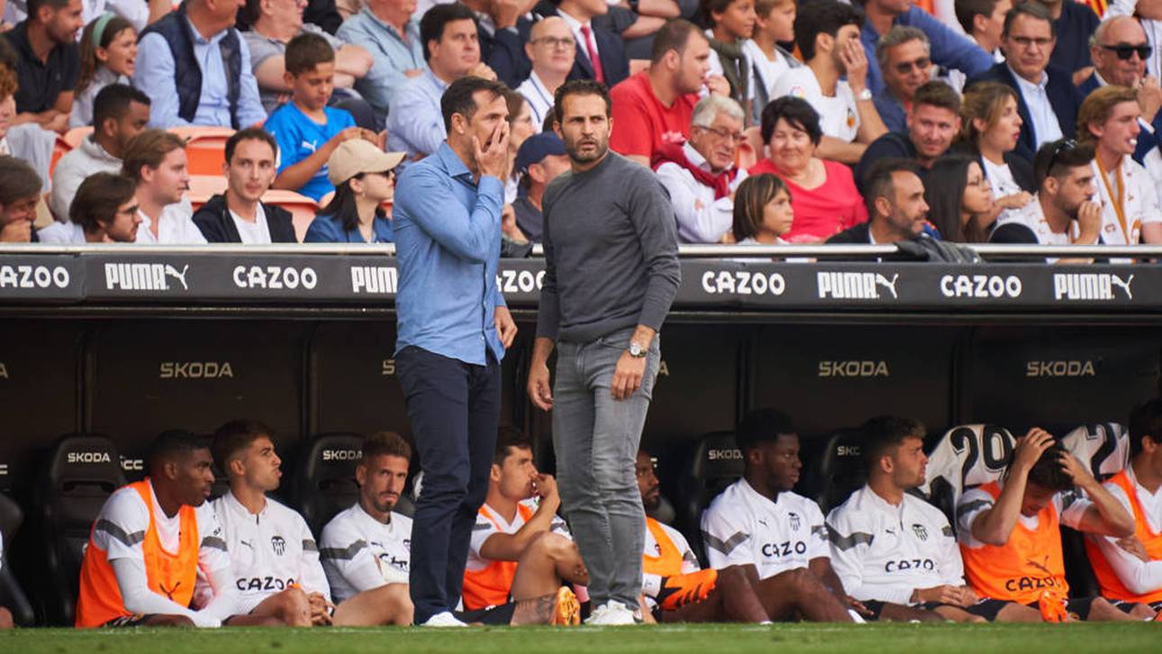 Carlos Marchena (l.) verriet, dass es keine normale Woche war.