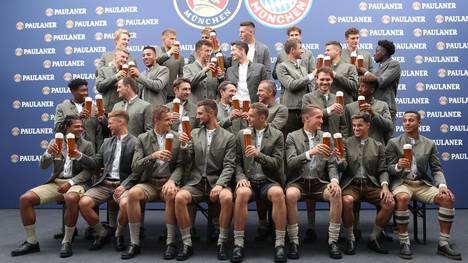 Im vergangenen Sommer fehlte Jérôme Boateng beim Lederhosen-Shooting der Bayern. Der Grund: Ein Wechsel zu Juventus Turin stand im Raum. 