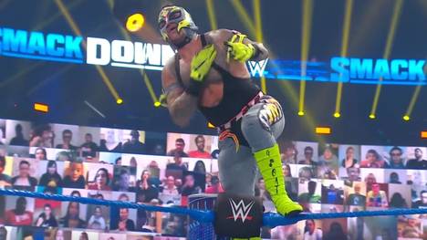 Rey Mysterio zollte bei WWE Friday Night SmackDown Eddie Guerrero Tribut