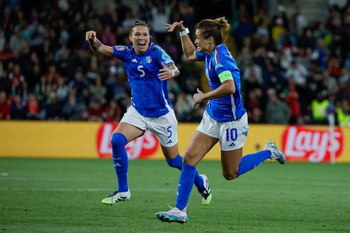 Verspielt Italien das Viertelfinale?