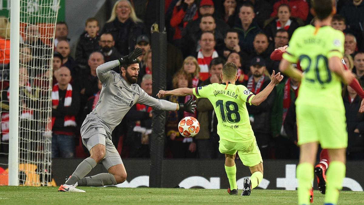 JORDI ALBA: Ganz schlimmer Abend für den Routinier. Schon beim 0:1 patzte Alba, als seine Kopfballrückgabe zu kurz geriet und Origi profitierte. Machte bei der Ecke, die zum entscheidenden 4:0 führte, beim kollektiven Schlaf mit. Nach vorne ging auch so gut wie nichts. SPORT1-Note: 6