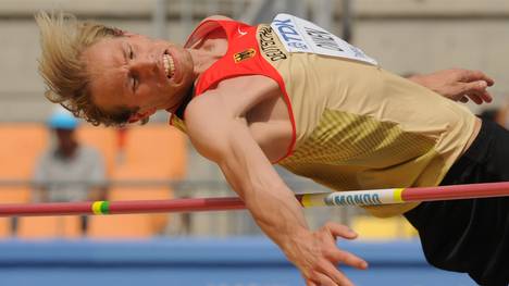 Germany's Eike Onnen competes in the men