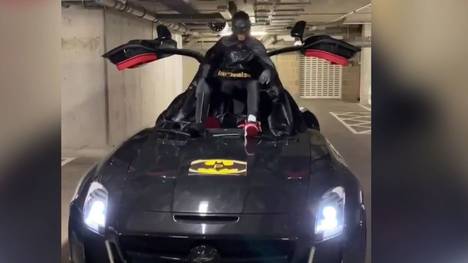 Am gruseligsten Tag des Jahres schmeißen sich auch die Promis aus der Sportwelt in ihre Kostüme. Frankreich-Legende Patrice Evra hat sich dabei etwas ganz Besonderes ausgedacht.