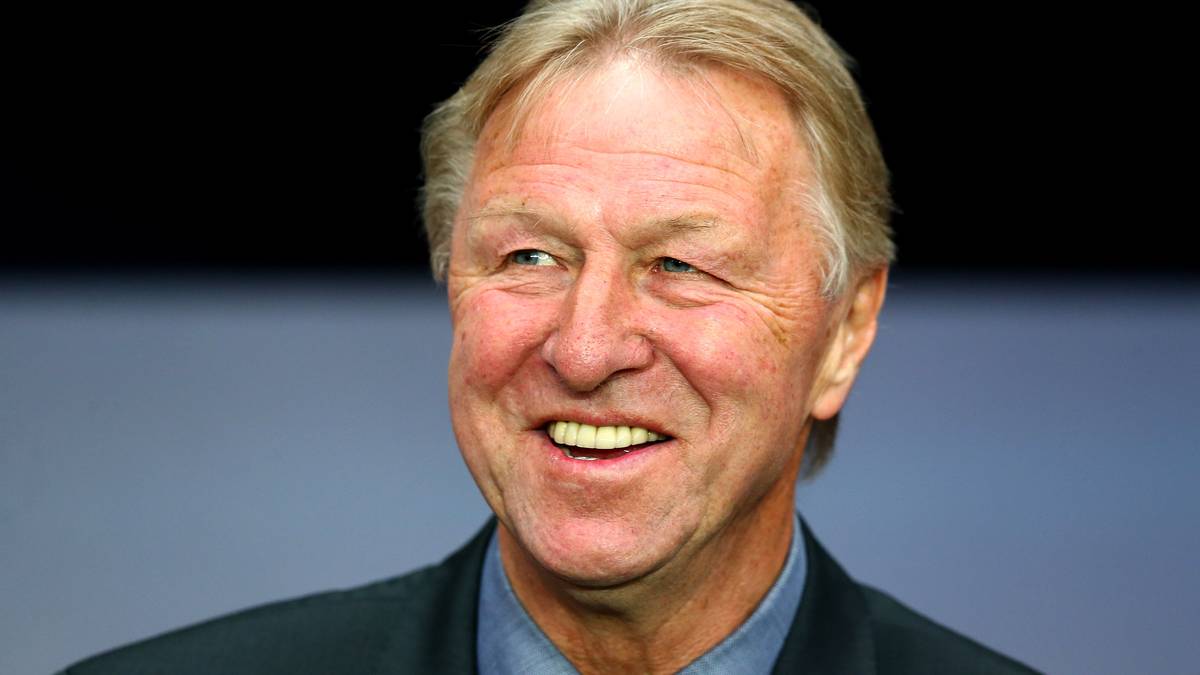 Auch Horst Hrubesch, (noch)-Trainer der deutschen U21 versuchte sich in der türkischen Süper Lig und trainiert 1997 Samsunspor