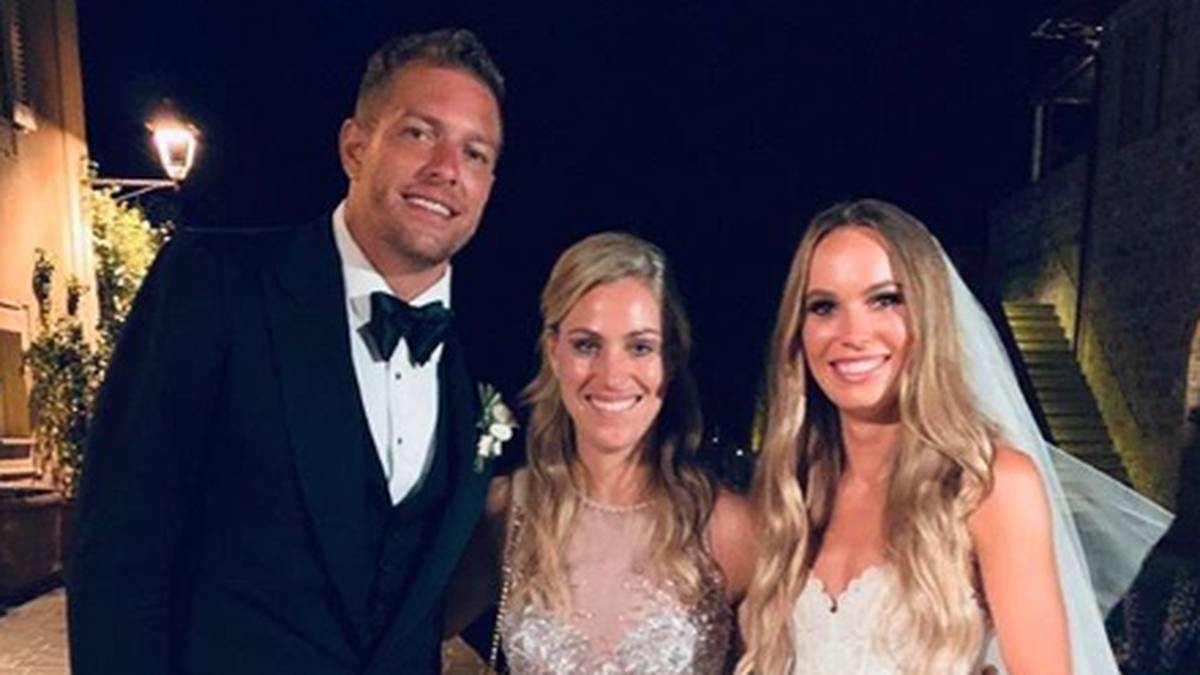 Tennis-Star Caroline Wozniacki (r.) und David Lee (l.) haben in der Toscana eine Traumhochzeit gefeiert. Unter den Gästen war auch Angelique Kerber (M.)