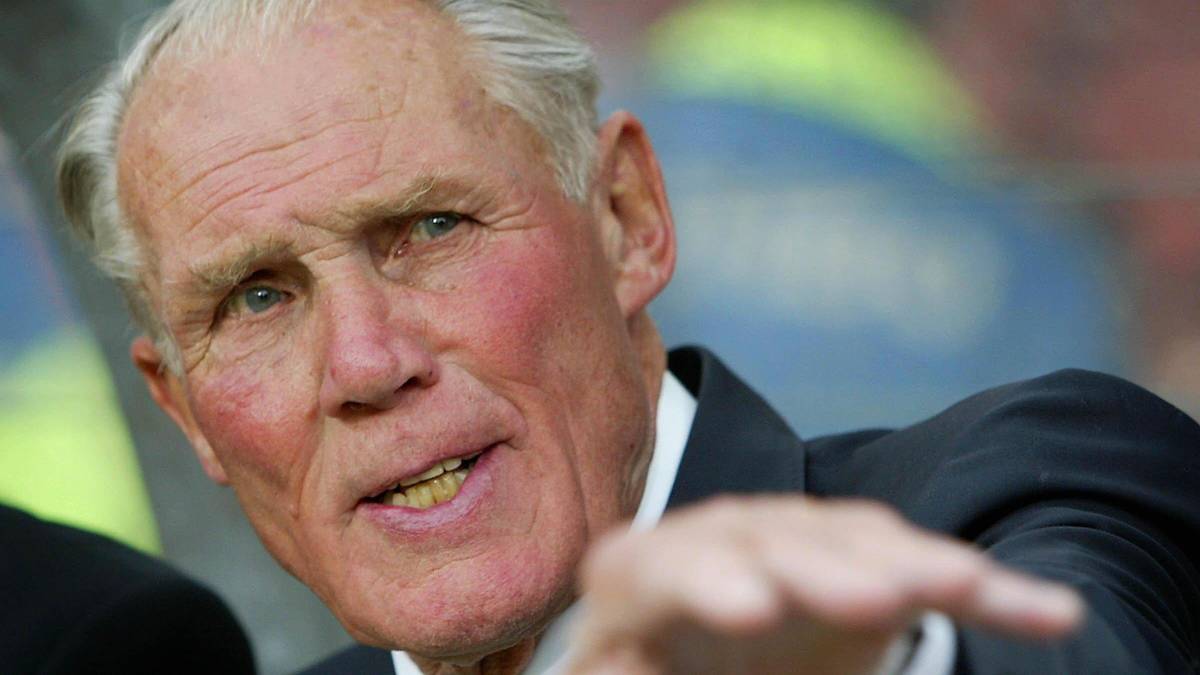 Im "France Football"-Ranking der besten Klubtrainer aller Zeiten belegt "Der General" den ersten Platz, da er laut dem französischen Fachmagazin mit seinem "totalen Fußball" den Sport revolutionierte. Michels ist FIFA-Trainer des Jahrhunderts und Namensgeber einer wichtigen niederländischen Fußball-Auszeichnung