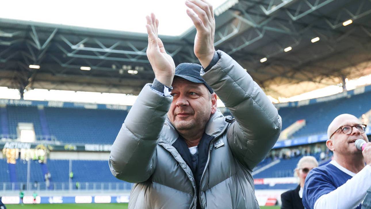 Georg Koch zeigt sich sichtlich gerührt