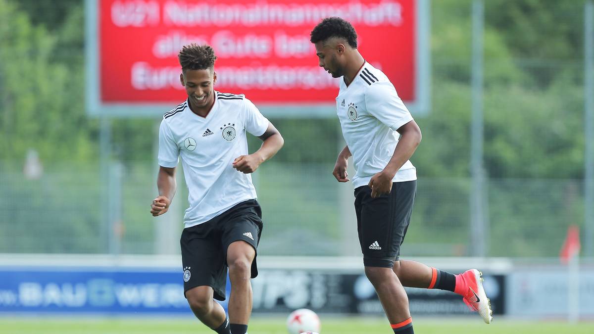 THILO KEHRER (ab 70. Minute): Kam 20 Minuten vor Schluss der regulären Spielzeit für Jung, entschärfte in der Nachspielzeit rigoros einen englischen Konter. Auch in der Verlängerung ein sicherer Abräumer gegen Englands Konter - SPORT1-Note: 2,5