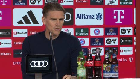 Der FC Bayern holt Noel Aséko im Sommer zurück an die Säbener Straße. Sportdirektor Christoph Freund zeigt sich erfreut über die Rückkehr des Youngsters und erklärt die Hintergründe.