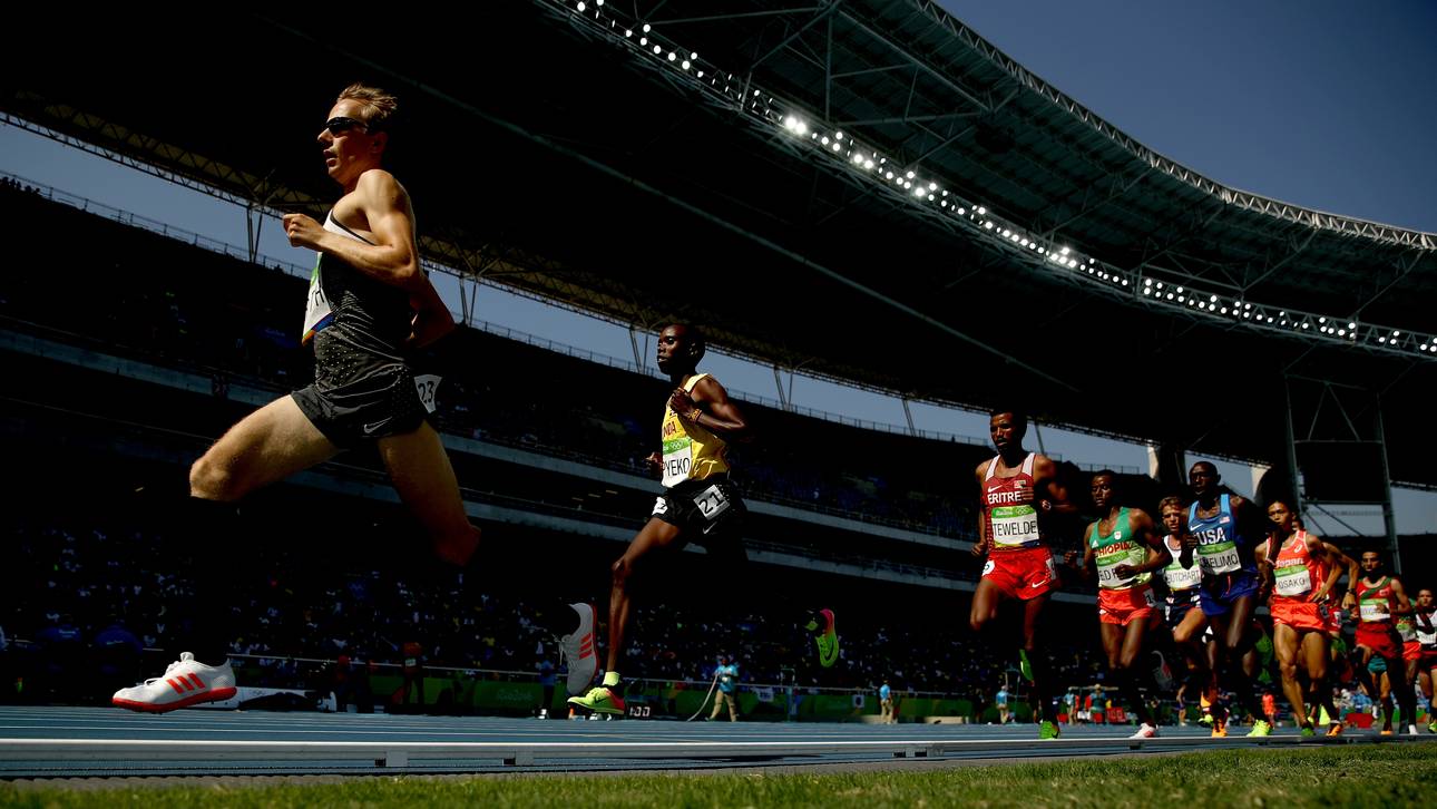 Orth und Ringer raus, Farah souverän