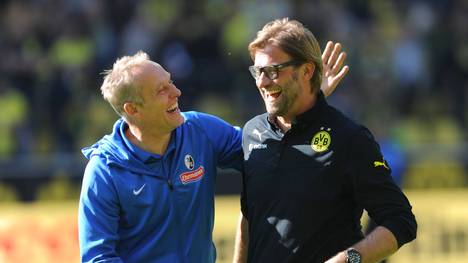 Christian Streich gehört zu den großen Charismatikern der Bundesliga. Bei SPORT1 zeigt er einmal mehr seine vielen Facetten und unterhält mit amüsanten Anekdoten. 